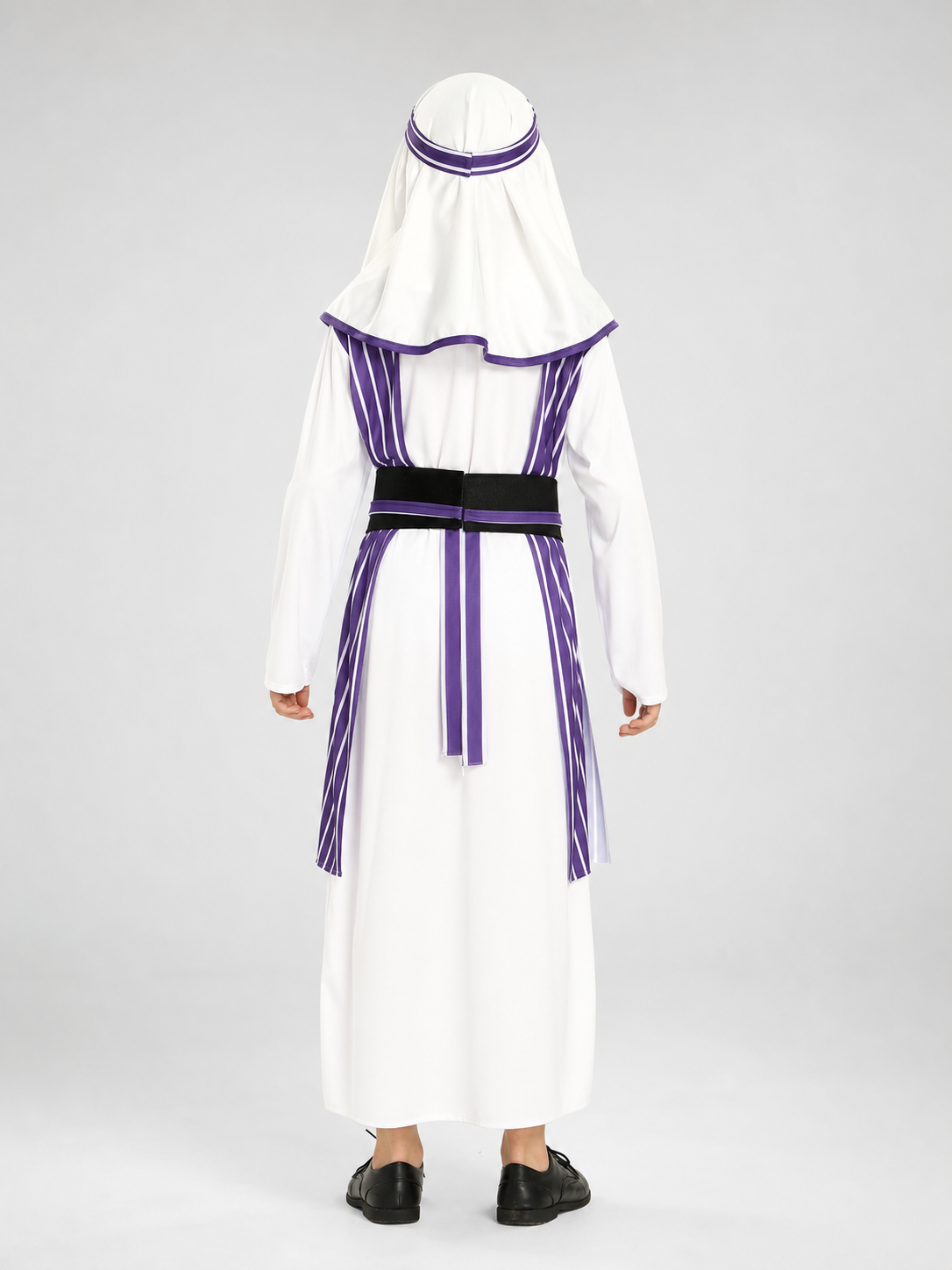 Arabian-style costume with accessories