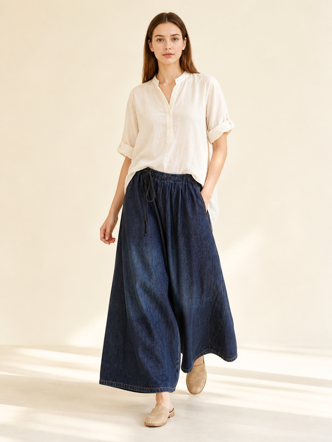 Women's high-waisted palazzo jeans with a drawstring