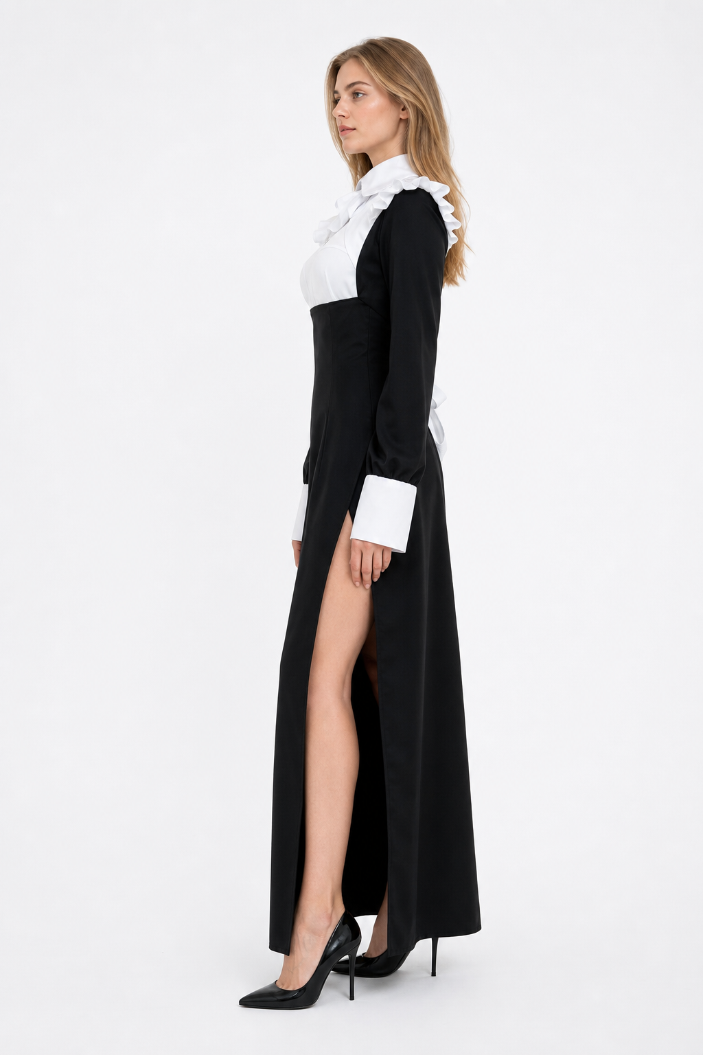 Black-and-White Nun Costume with Long Sleeves for Halloween side view