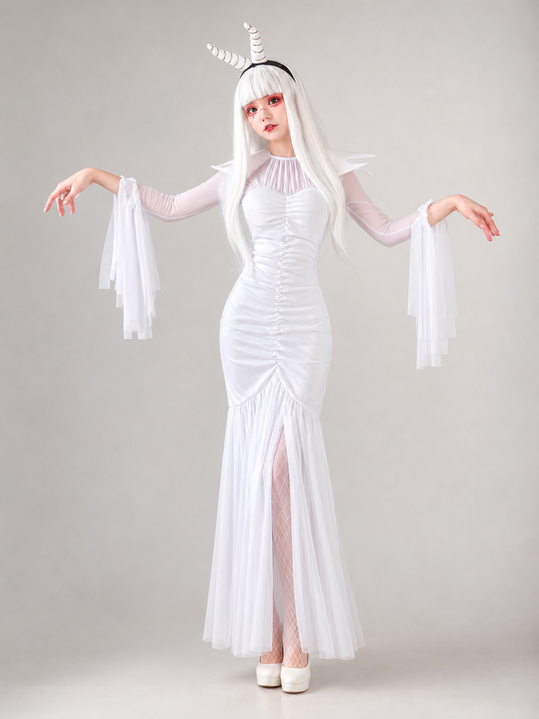 Little Devil Costume: Long Dress and Horns