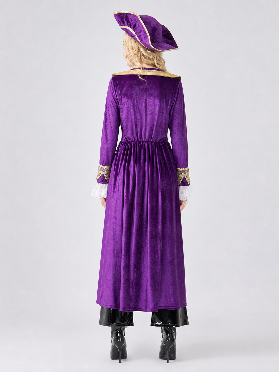 Pirate Costume with Hat and Cape