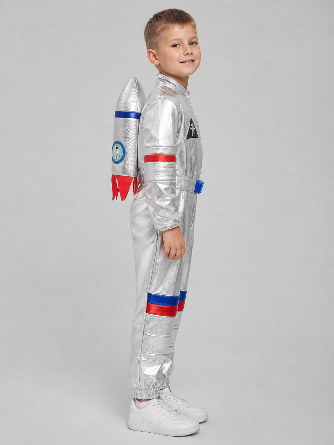 Astronaut costume with backpack