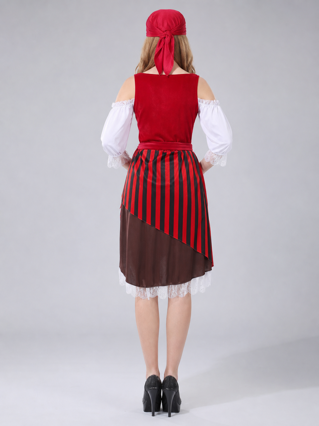 Pirate costume with skirt and top