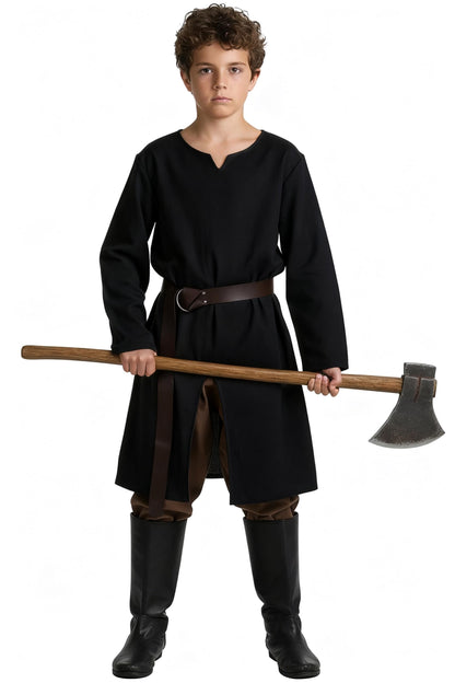 Black long loose-fit tunic in a fantasy style