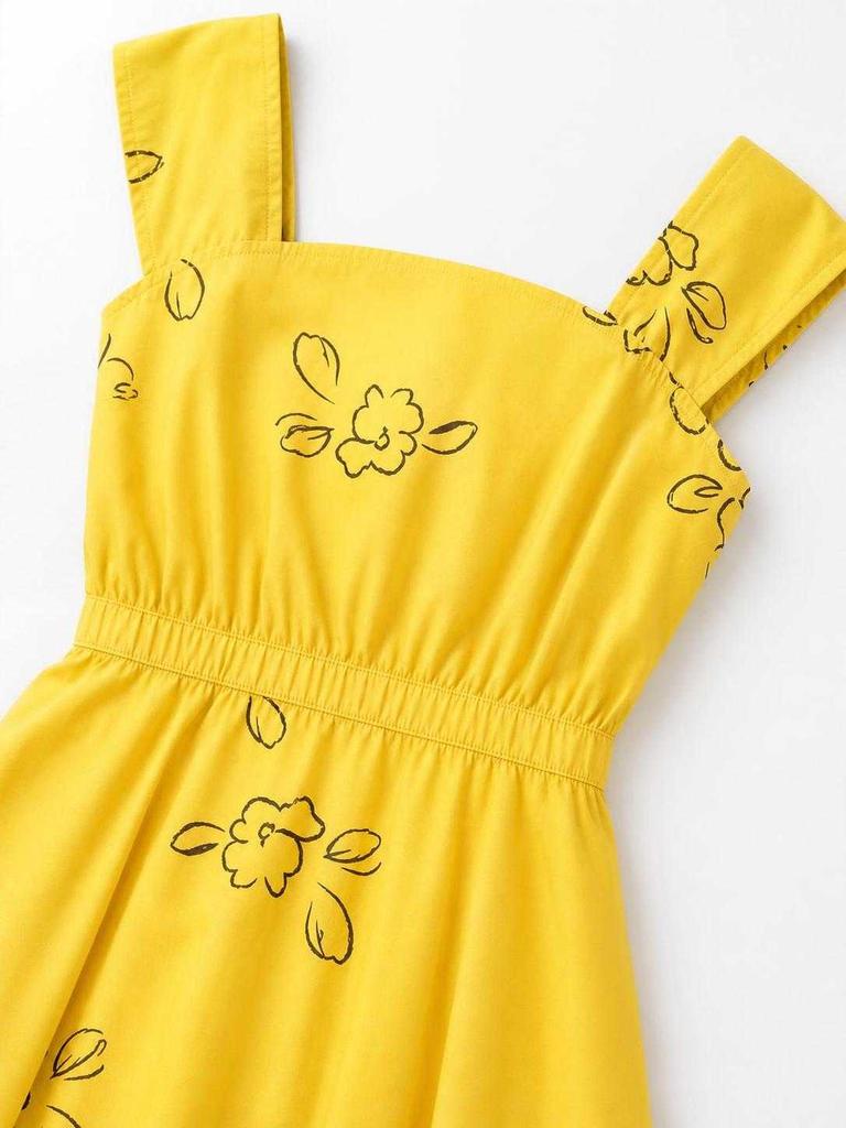 The dress is designed to recreate Mia's look from the film "La La Land" and for theatrical role transformations in a cosplay style. The model is made in a bright yellow color and decorated with a scattered outline pattern of flowers and lea