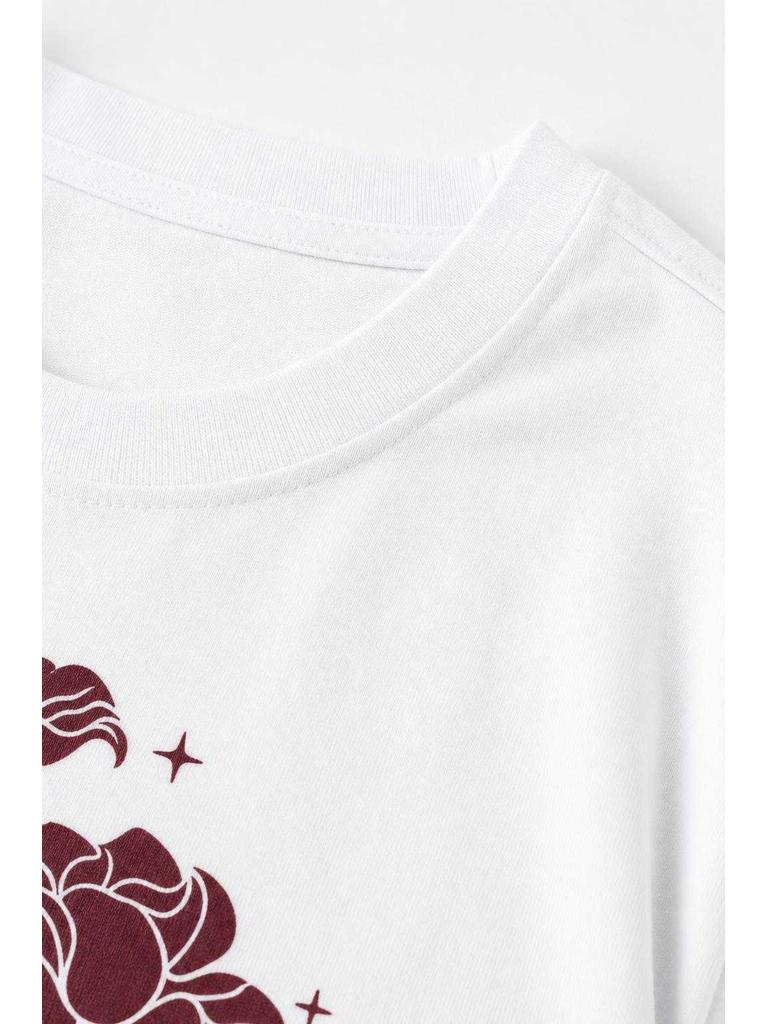 Loose-fit oversized white T-shirt with print