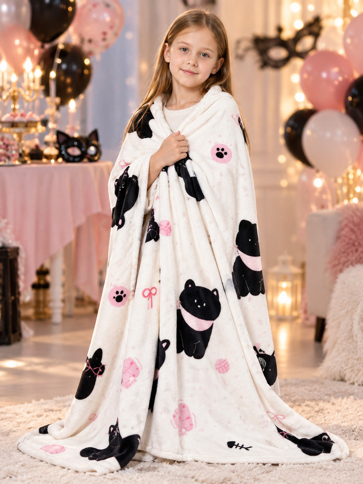 Reversible White Blanket with Cat and Bow Print