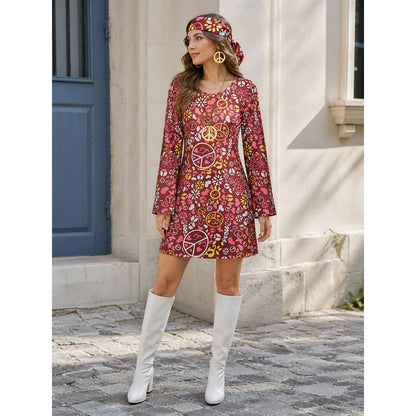 Short dress in a hippie style with an expressive 1970s–1980s theme. The design product detail