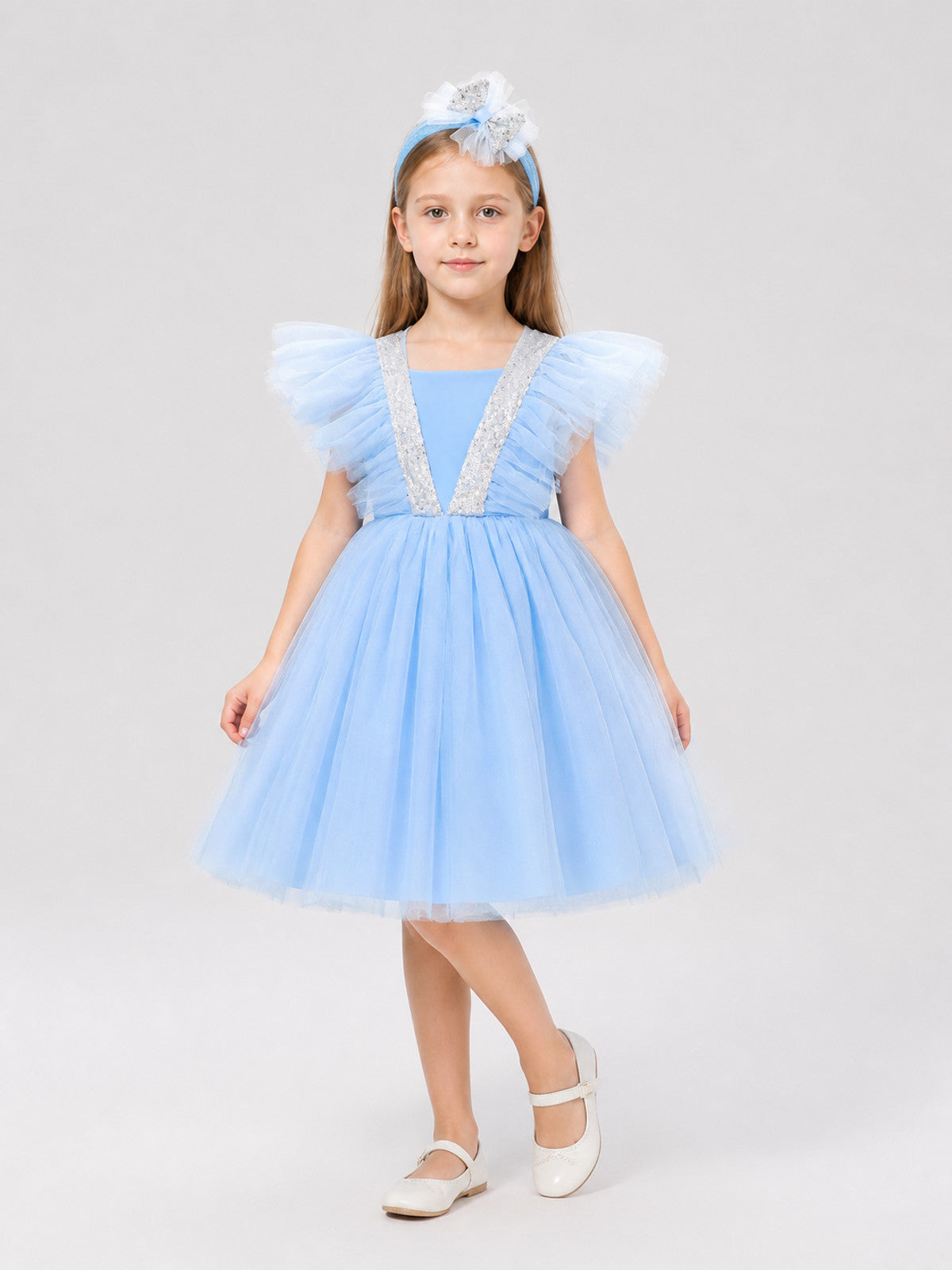 Princess Dress for Girls with a Full Skirt and Sleeves Costume Dresses detail