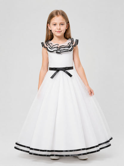 Princess Dress for Girls with a Full Skirt and Bow Costume Dresses detail