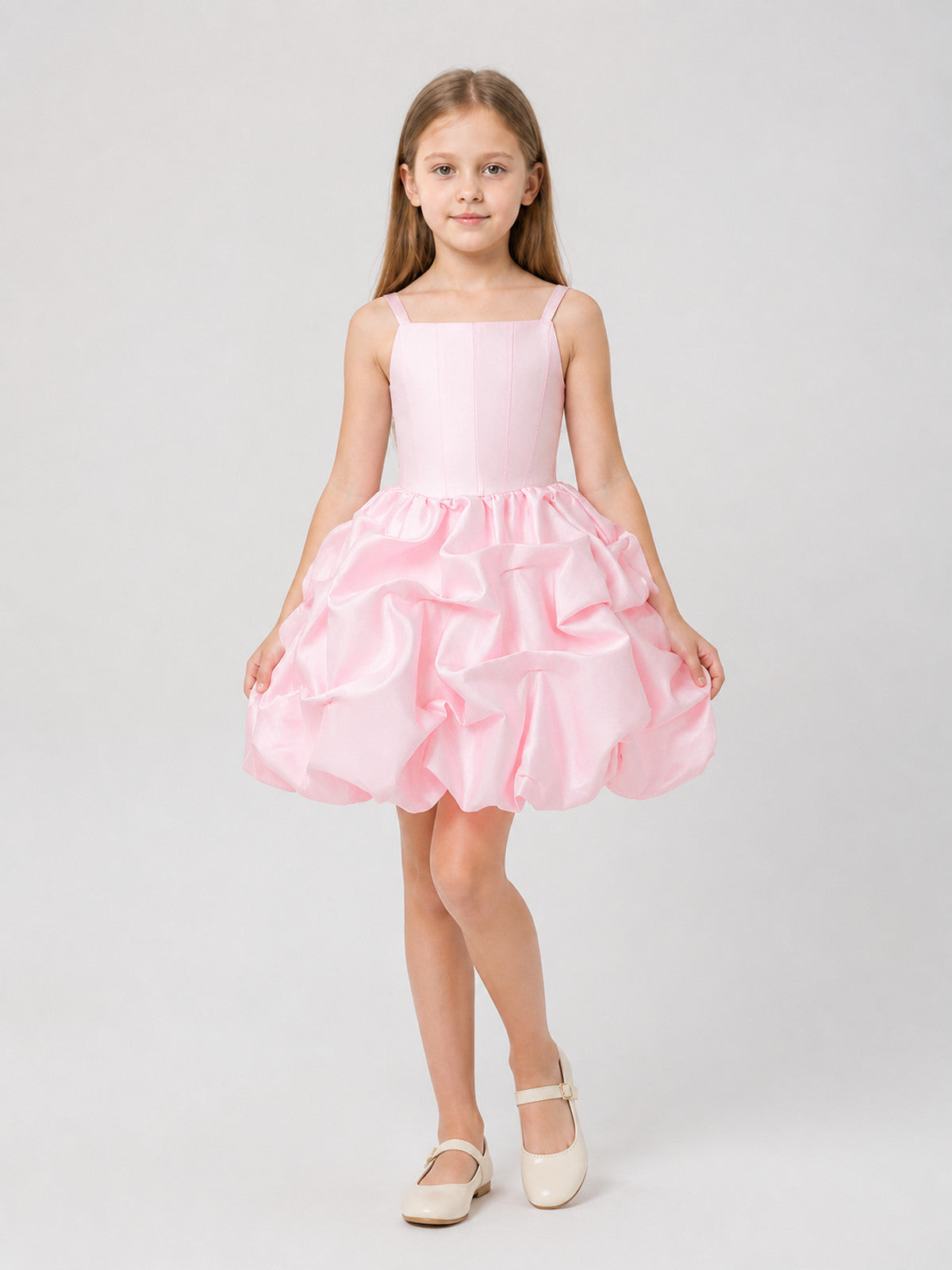 Satin sleeveless dress with a full balloon skirt Costume Dresses detail