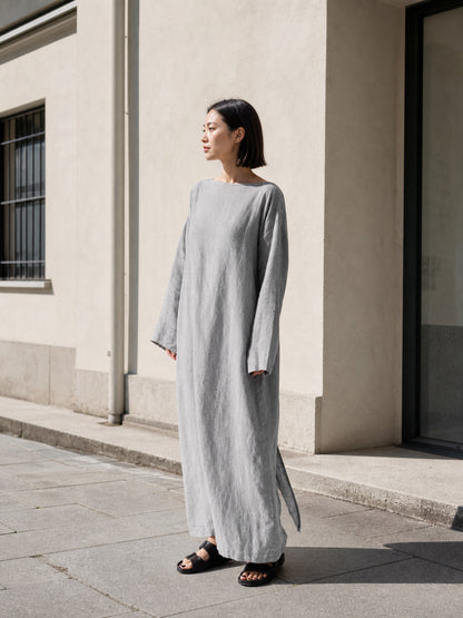 Long loose straight-cut dress with long sleeves