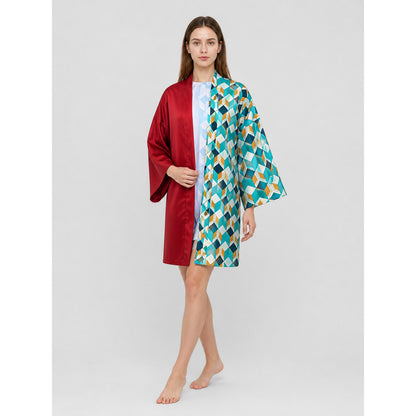 Cloak with Geometric Print and Contrasting Colors