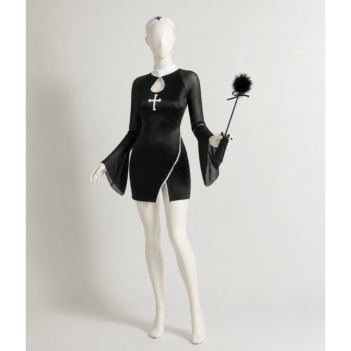 Carnival Costume with Black Dress and Accessories Costume Dresses detail
