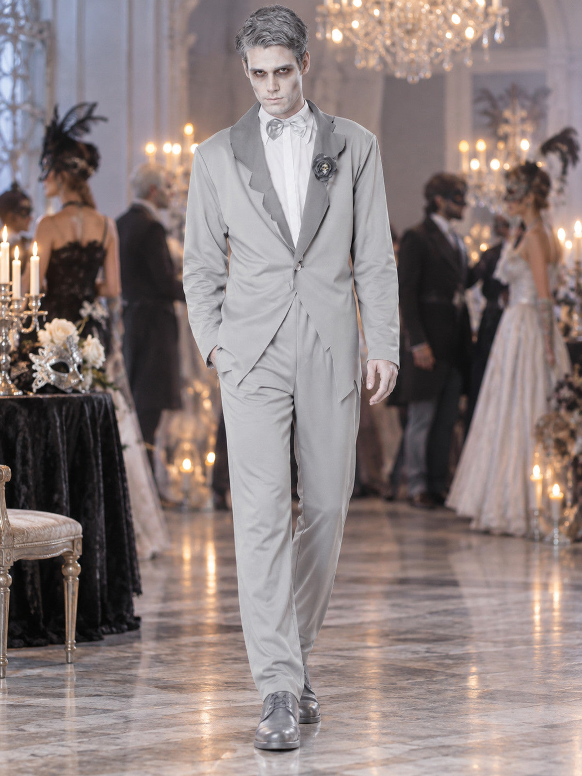 Vampire Costume: Light Jacket, Pants, Bow Tie