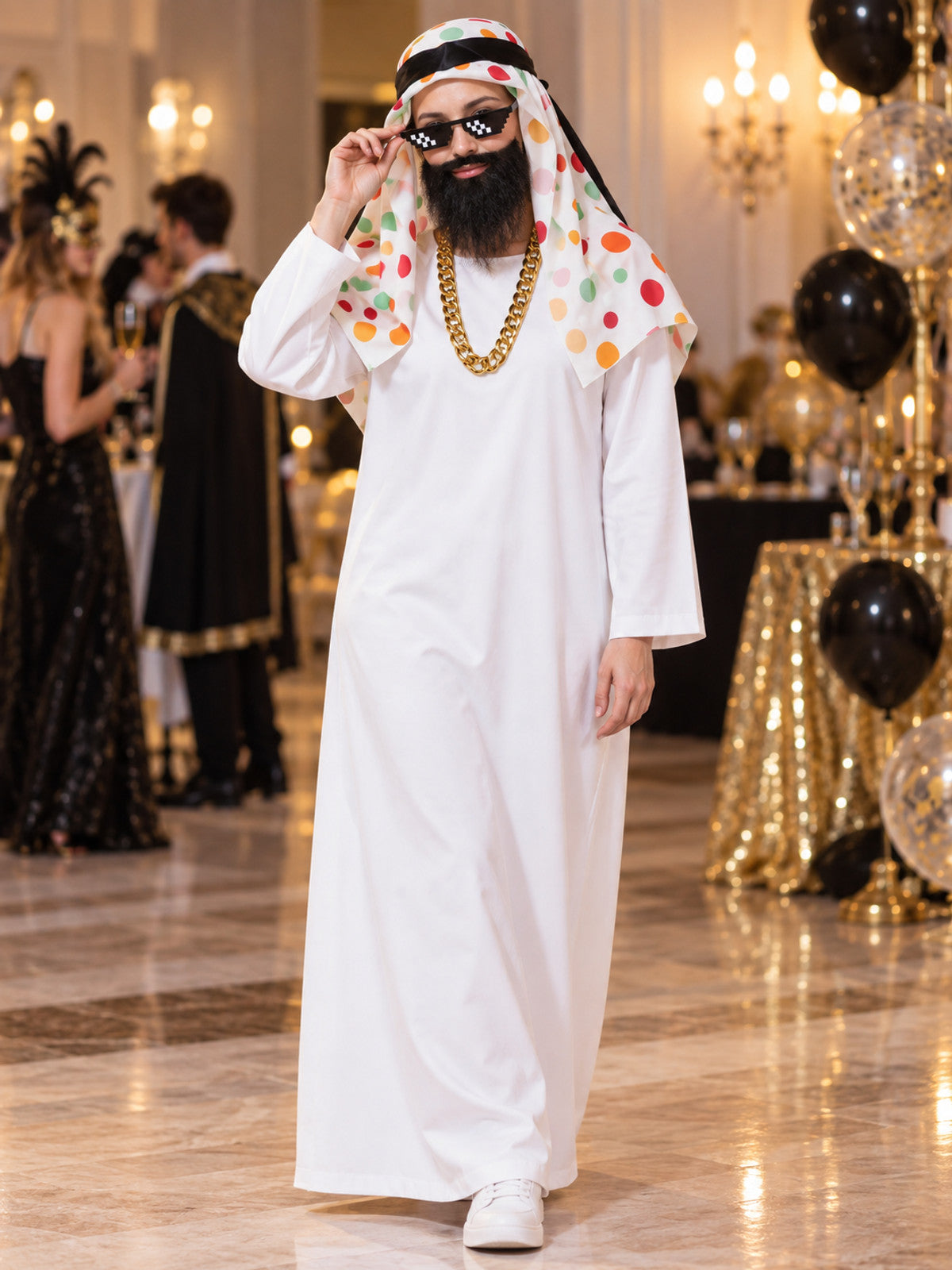 Arab Sheikh Carnival Costume: Robe, Headscarf, Beard