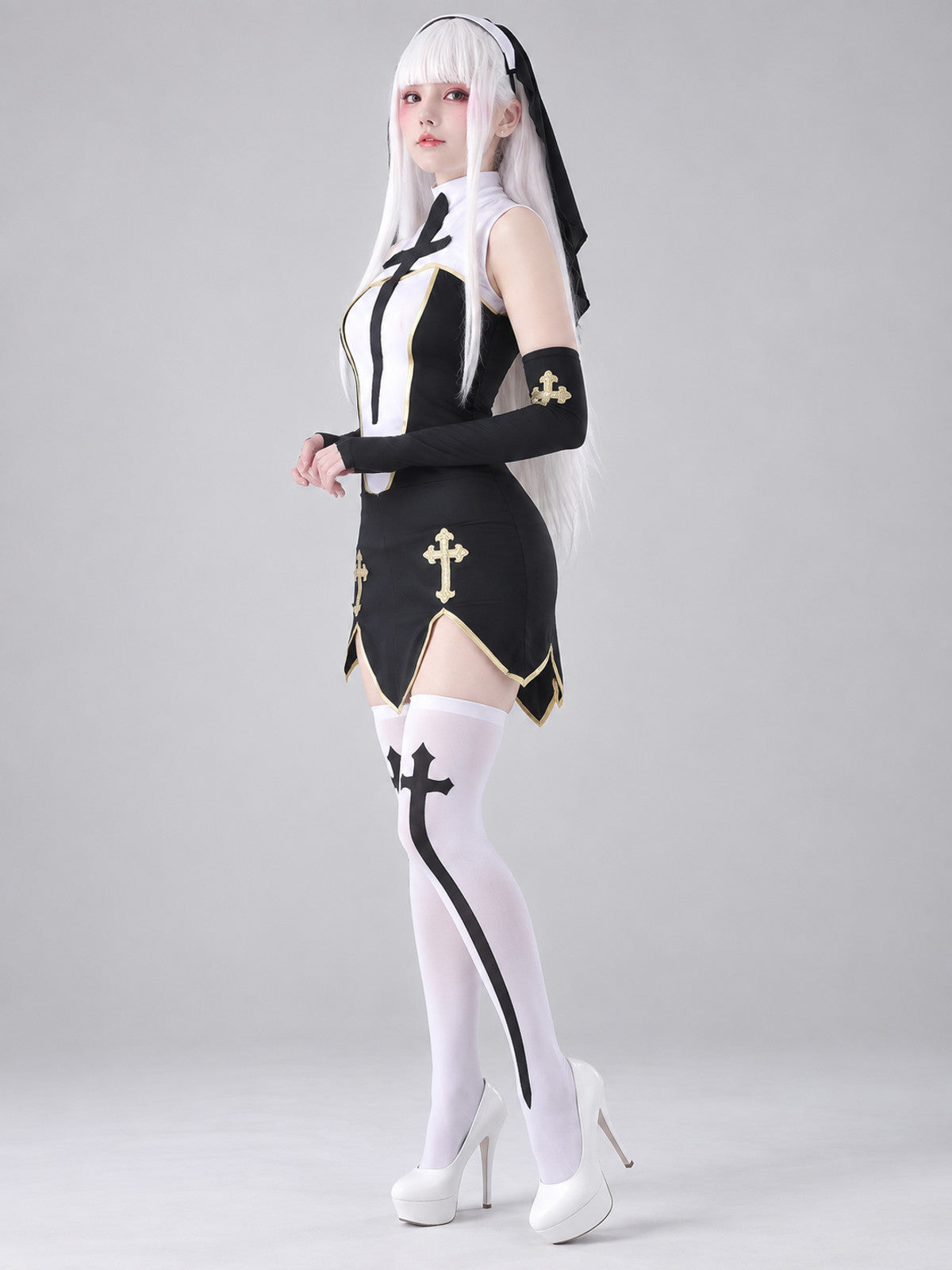 Vampire Costume with Cross for Cosplay and Halloween