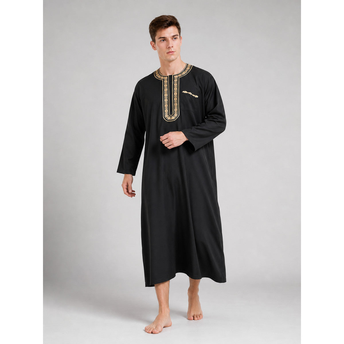 Long loose-fitting Islamic tunic with embroidery lifestyle