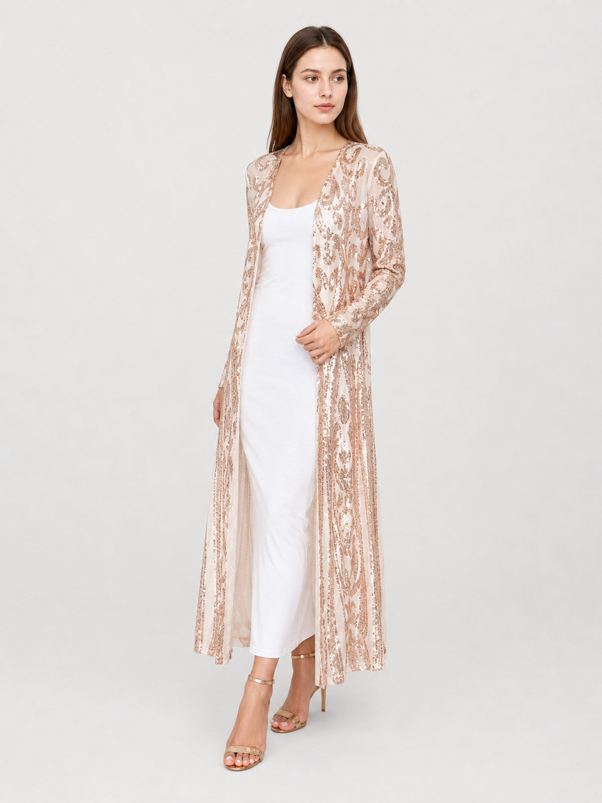 Long sequined cape with embroidery and a baroque pattern Costume Capes detail