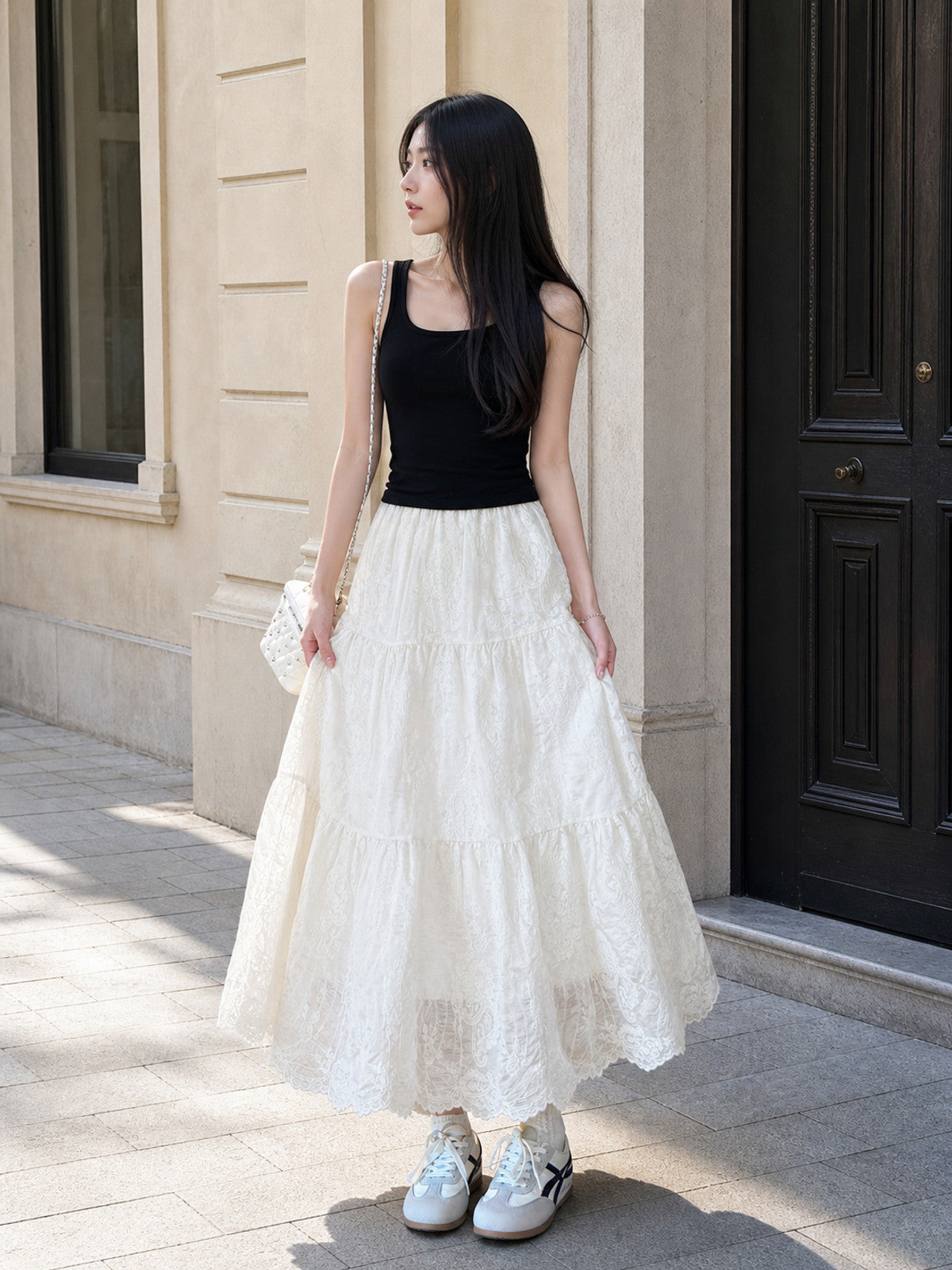 Long Women's Skirt with Tiered Floral Pattern product detail