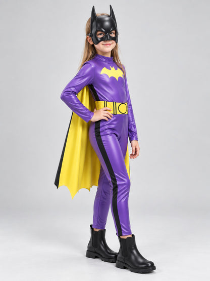 Kids' superhero carnival costume with cape and mask