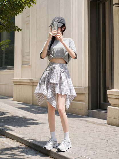 Women's Set: Short T-Shirt and Plaid Skirt