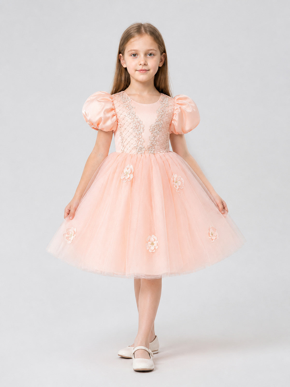 Girls' Princess Dress with a Full Skirt and Lace Costume Dresses detail