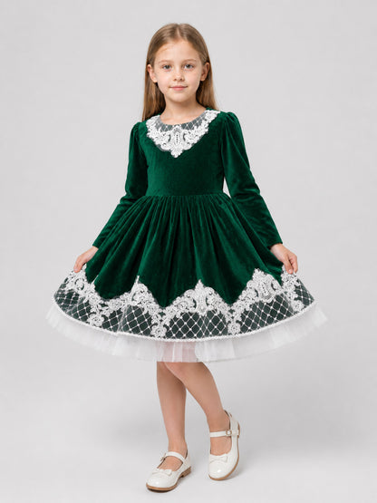 Elegant Long-Sleeve Green Dress with Tulle Costume Dresses detail
