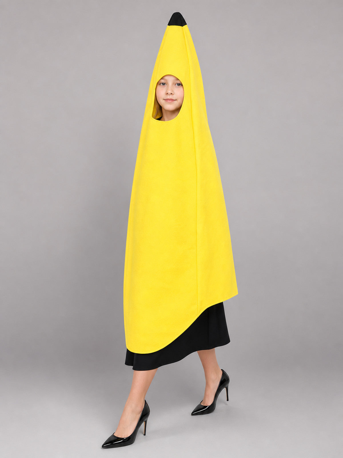 Bright banana-shaped costume for dressing up and fun events. The design occasion guide