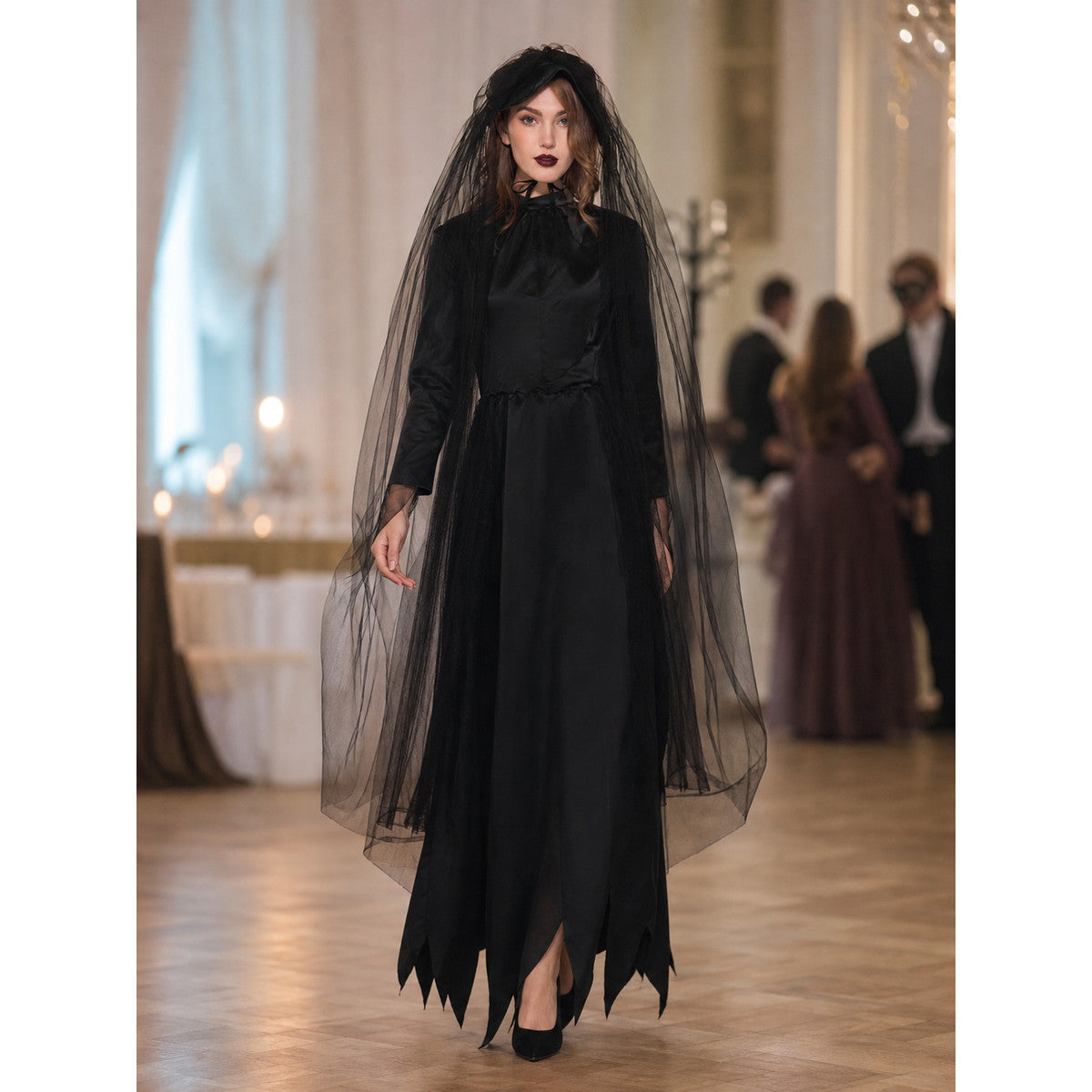 Black Gothic Vampire Dress with Long Veil for a Role-Playing Look