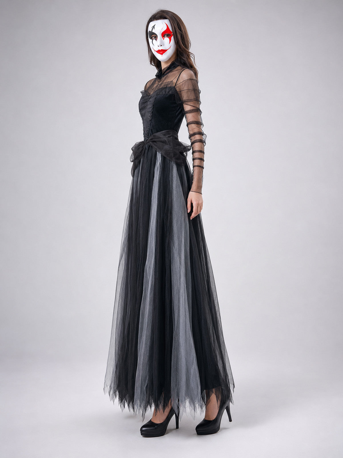 Long Gothic Dress for Halloween and Cosplay side view