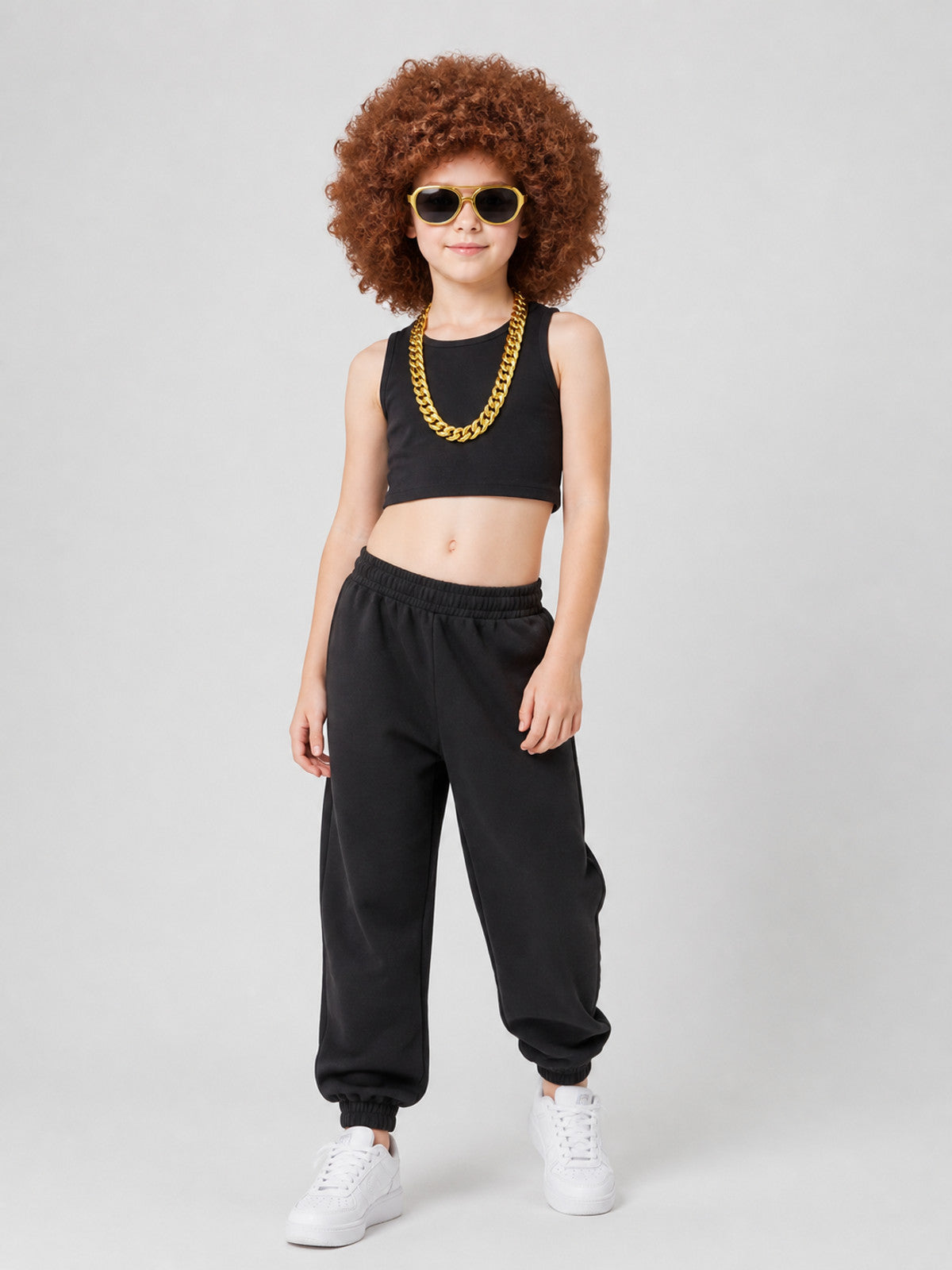 Costume accessory set: wig, glasses, chain Costume Wigs detail