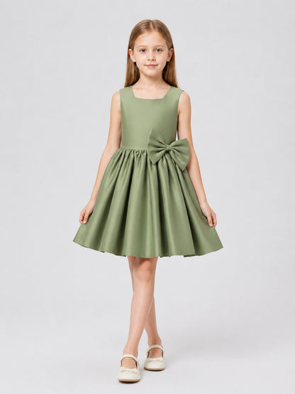 Children's Full Dress with a Large Bow, Green Costume Dresses detail