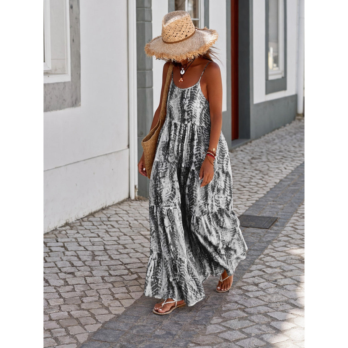 Women's Long Sleeveless Dress with a Black-and-White Pattern