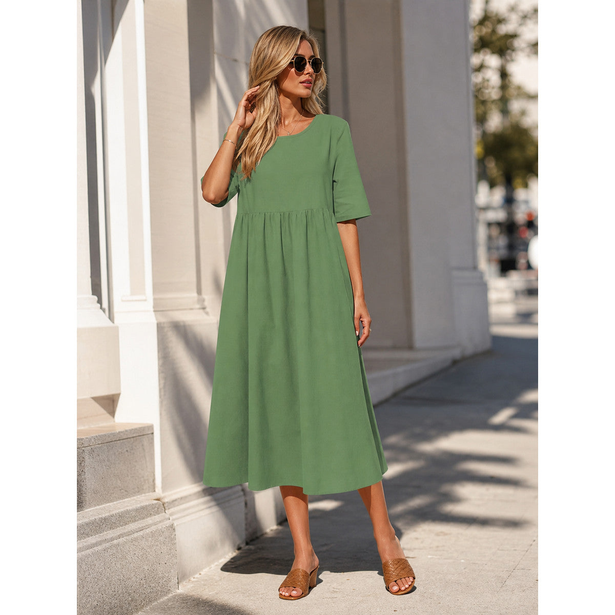 Loose-Fit Dress with a Round Neckline and Sleeves