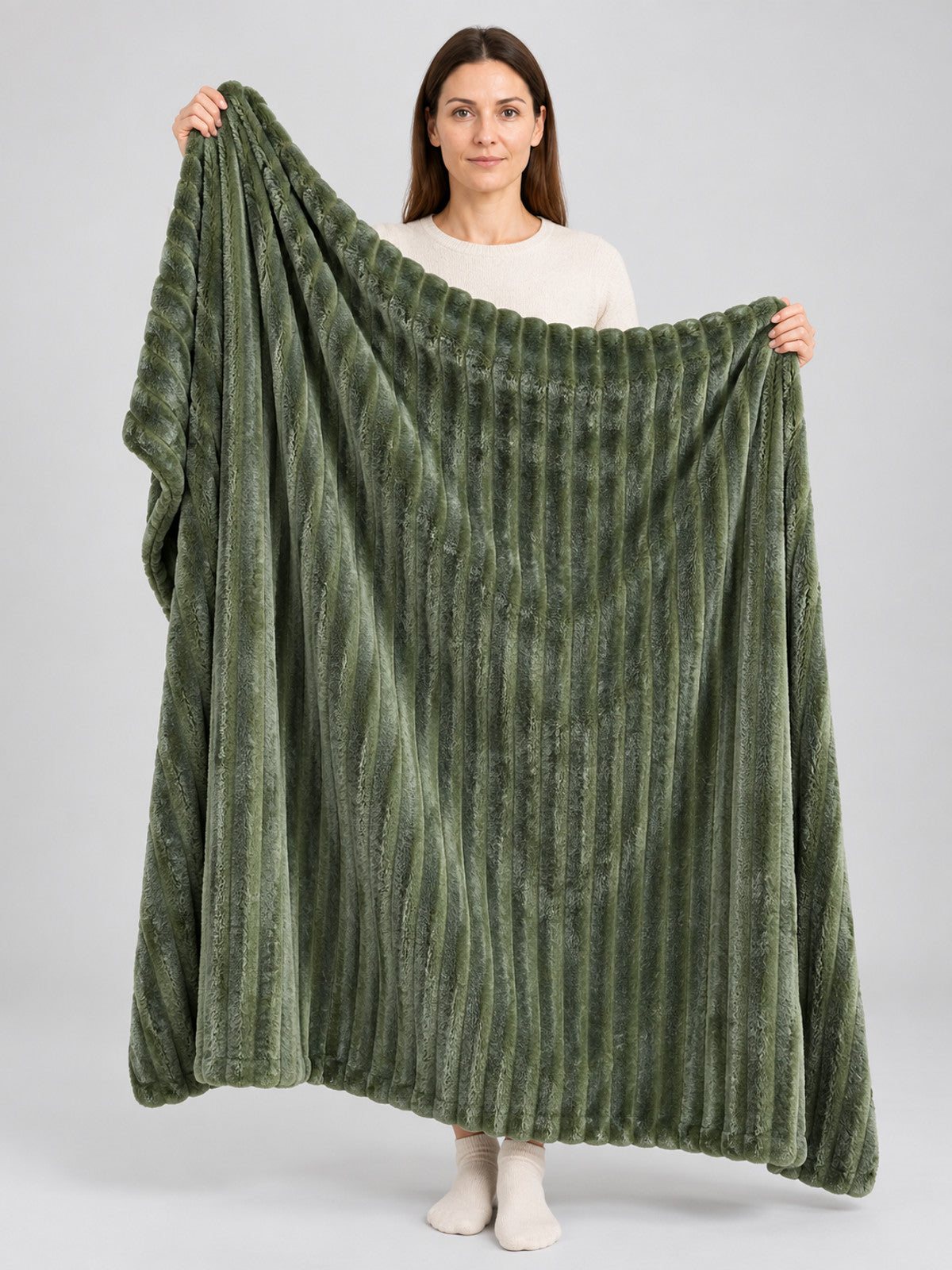 Dark Green Flannel Throw Blanket with Raised Waves
