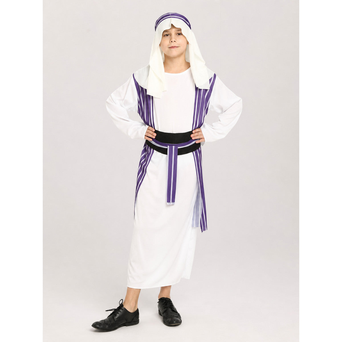 Arabian-style costume with accessories