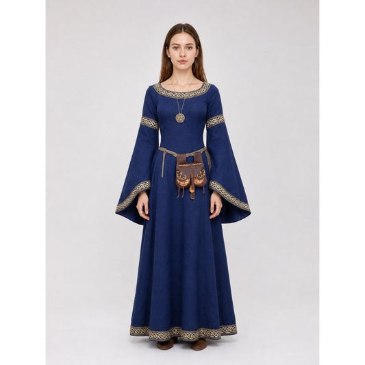 Long Medieval Dress with Belt and Pendant