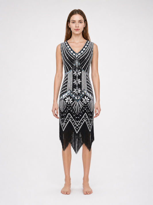 Sleeveless dress with a V-neckline and a fitted silhouette, made from fabric front view