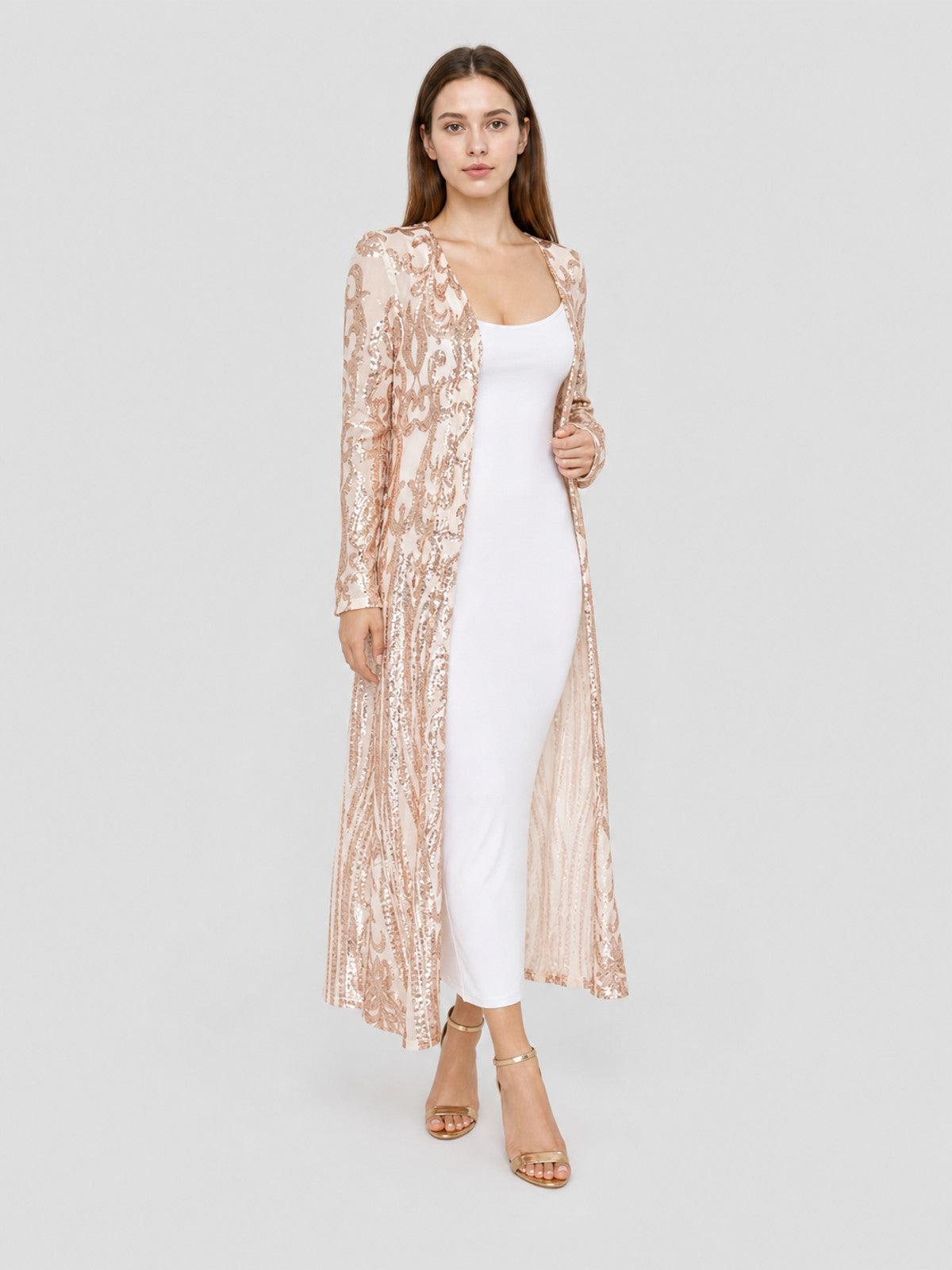 Long sequined cape with embroidery and a baroque pattern