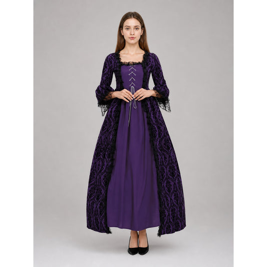 Long Renaissance-style dress with lace sleeves