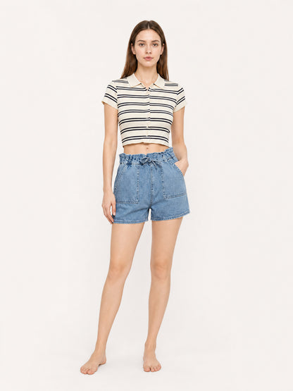 Light Blue Relaxed-Fit Denim Shorts with an Elastic Waistband and Drawstring
