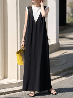 Long Black Sleeveless Dress with V-Neckline