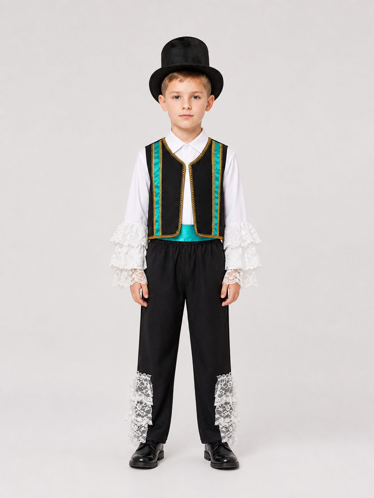 European-Style Retro Children’s Costume, 5 Pieces on-model view