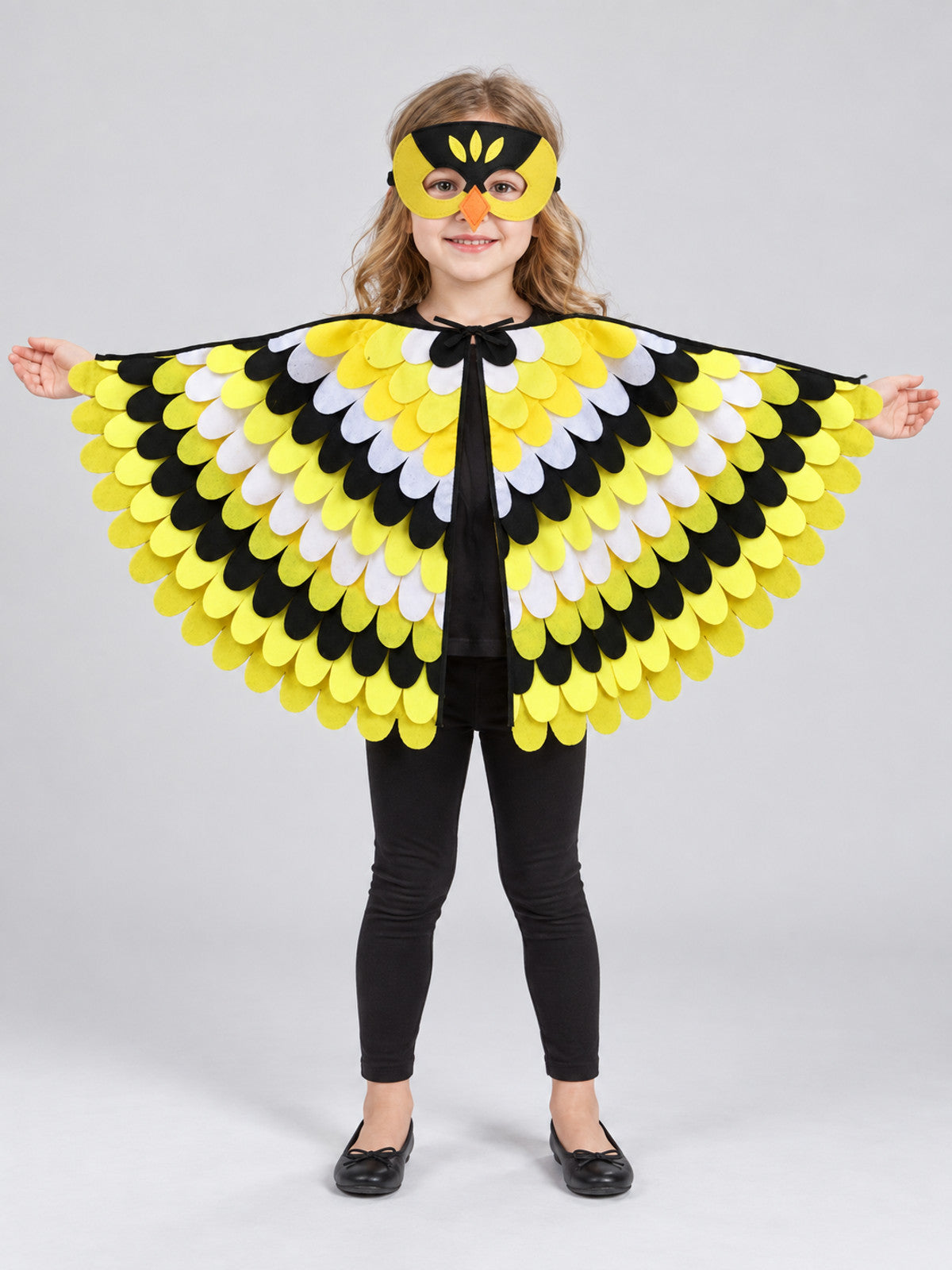 Bird costume for carnivals with mask and cape