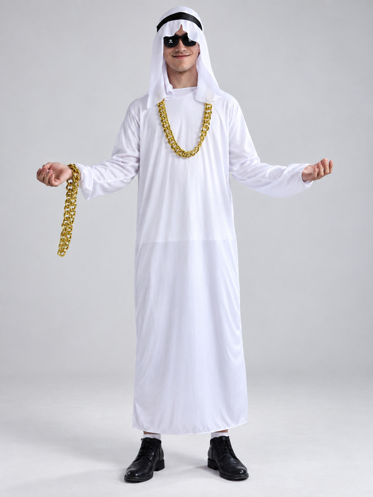 Carnival costume with a white headpiece and black ribbon