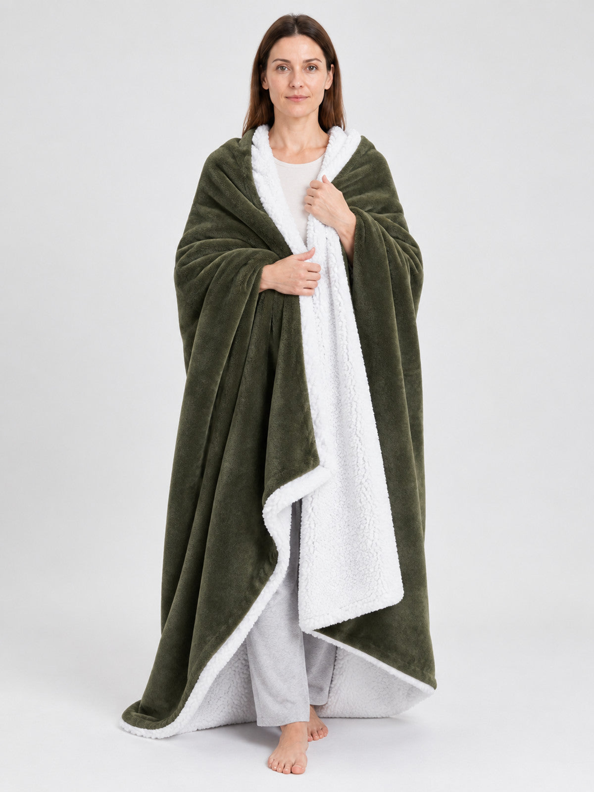 Two-Layer Flannel Blanket with Sherpa Backing, Green