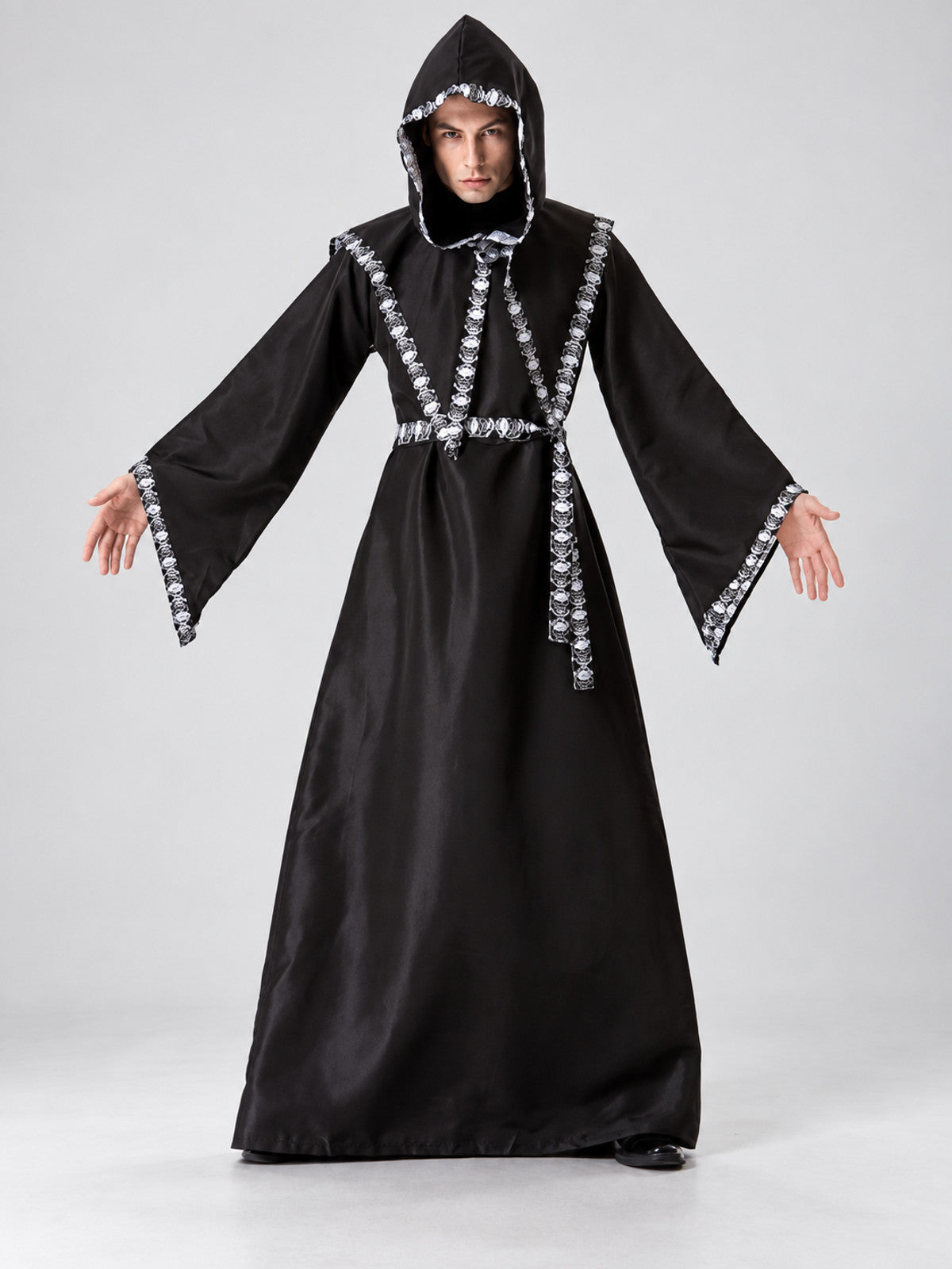 Vampire Costume: Black with Hood and Belt