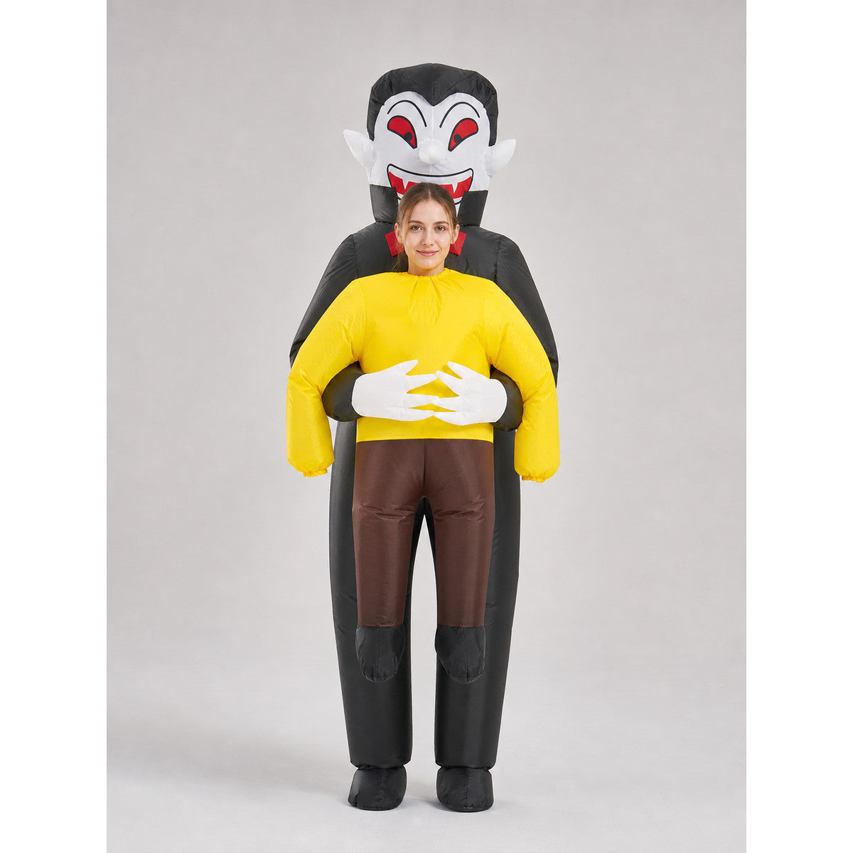 Inflatable "Vampire Carrying a Person" Costume for Parties on-model view