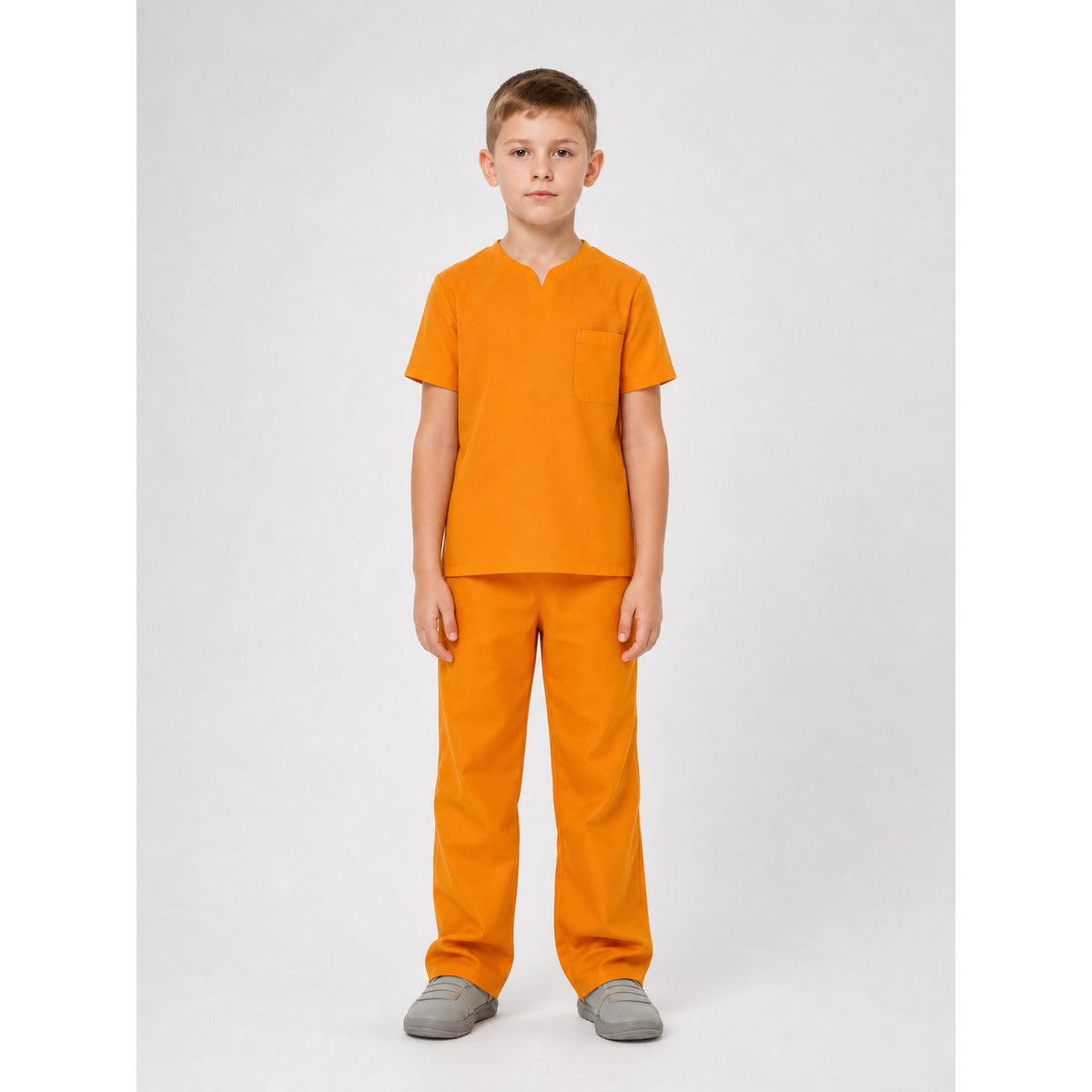 Role-Play Costume: Orange T-Shirt and Pants